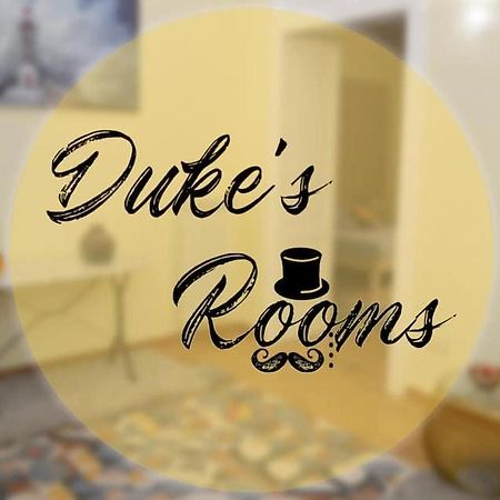Duke'S Rooms Tarento Exterior foto
