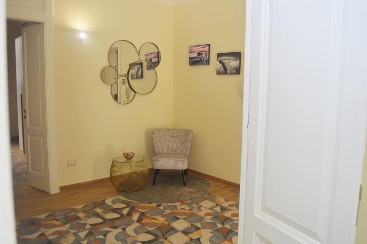 Duke'S Rooms Tarento Exterior foto